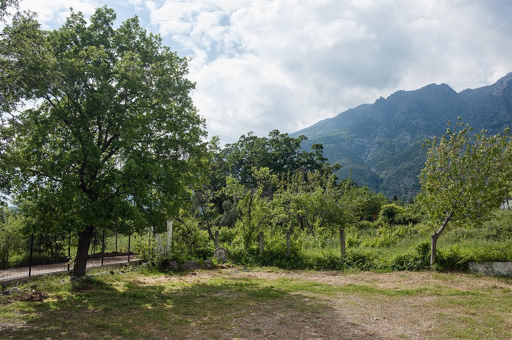 Meraklis Rooms Kariotes Экстерьер фото