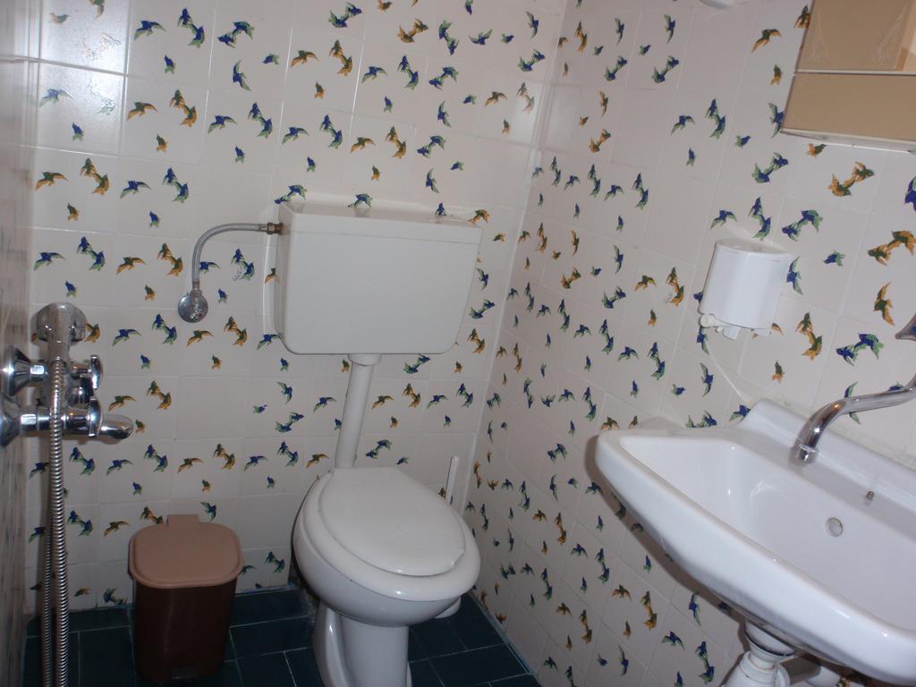 Meraklis Rooms Kariotes Экстерьер фото